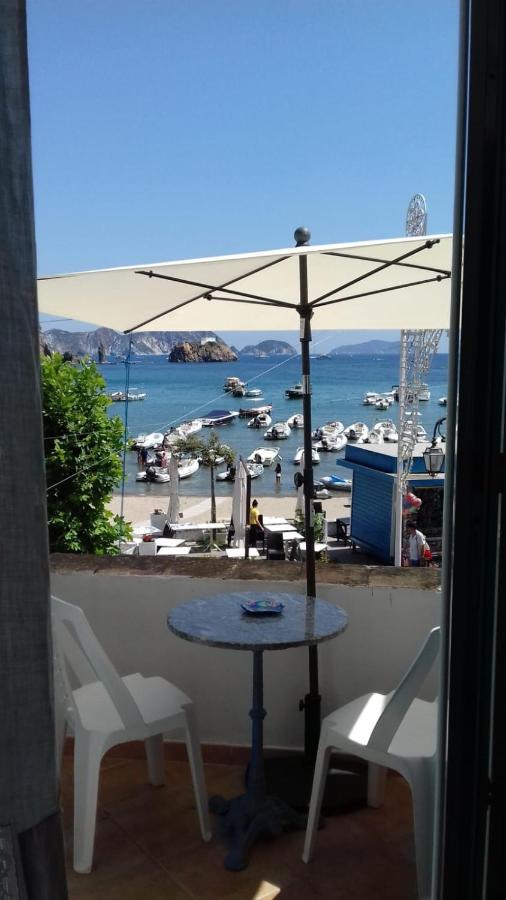 La Casa Sugli Archi Hotel Ponza Exterior photo